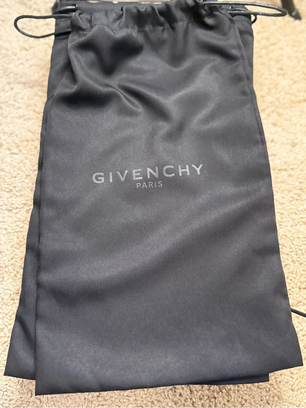 2 Givenchy Black Logo Cord Close Beauty Bags Matching